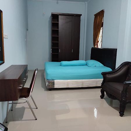 M1 Residence Manado Exteriör bild